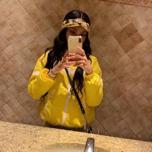 Meet your Posher, Melanie